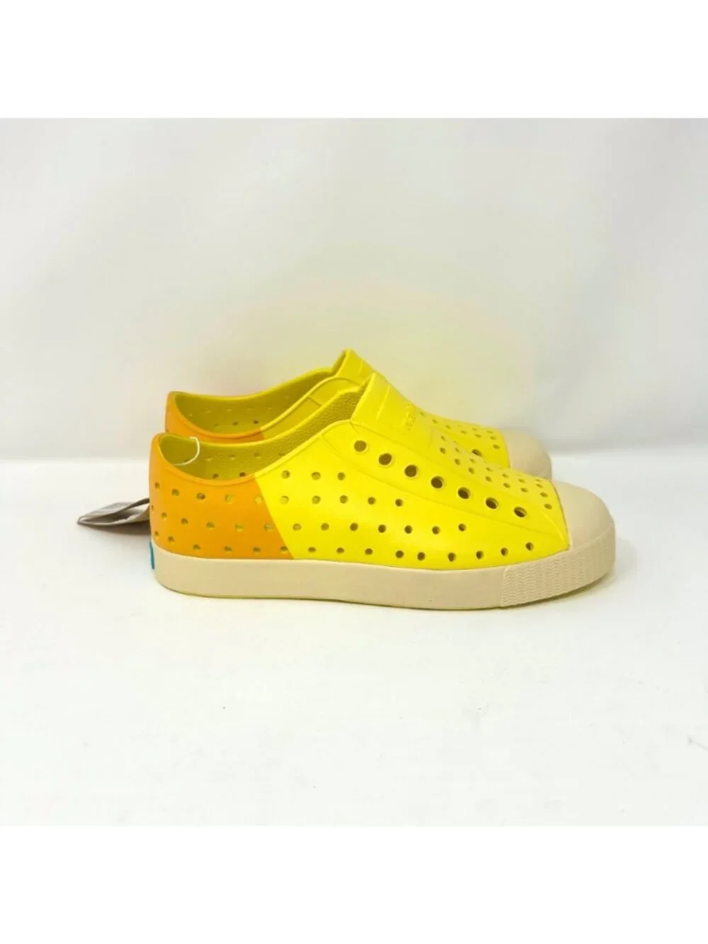 Native Jefferson Block Slip-On Sneakers Girls Little Kids Size 1 Lightweight EVA